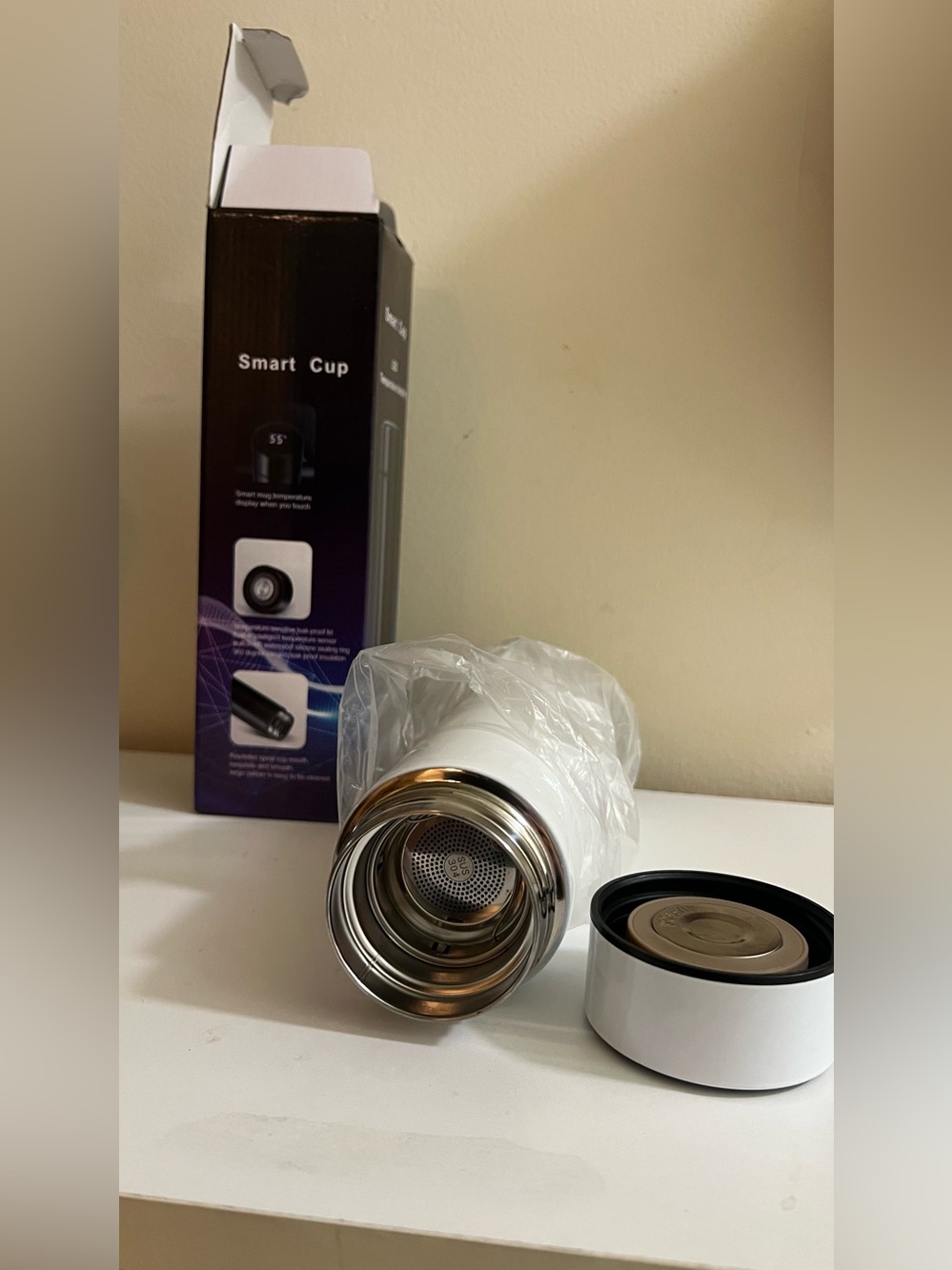 New-Smart Flask with Temperature LED Display - Picture 2 of 3